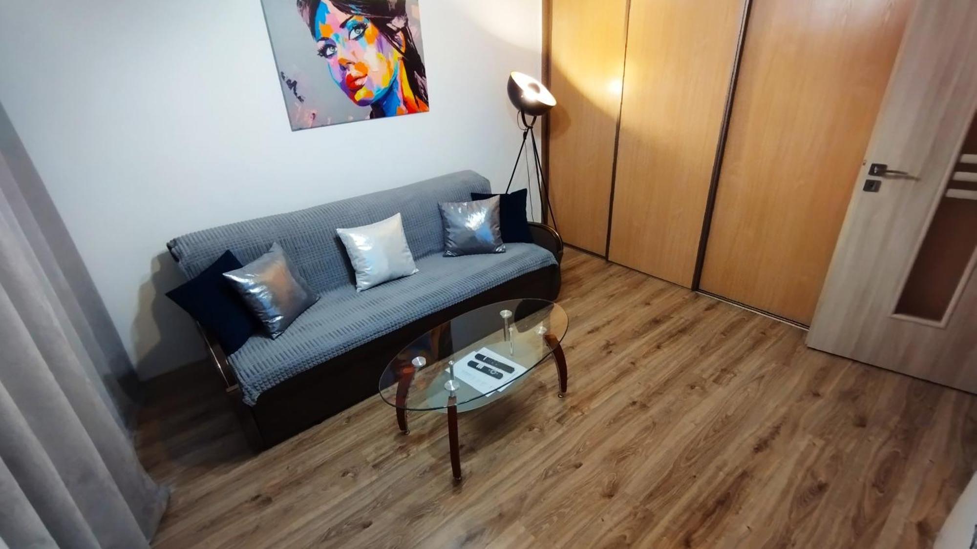 Holiday Apartment Pila Luaran gambar